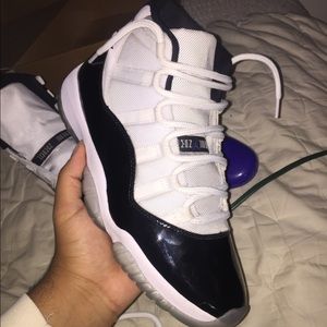 Concord 11s size 12